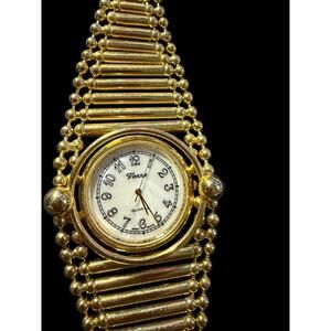 Vienna Gold Tone Quartz Wristwatch Women's Integrated Bracelet Watch Vintage